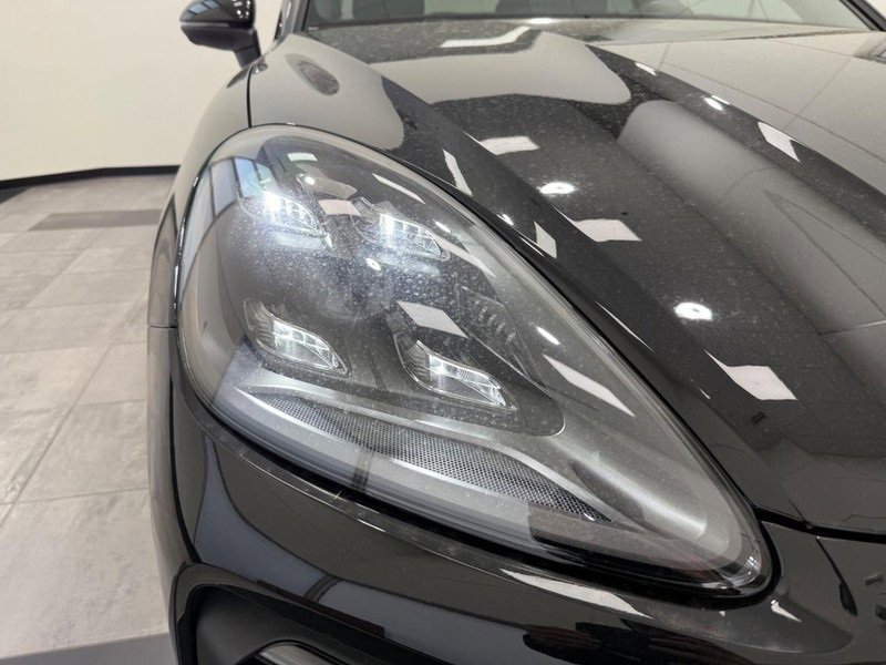 Certified 2023 Porsche Cayenne S image 10