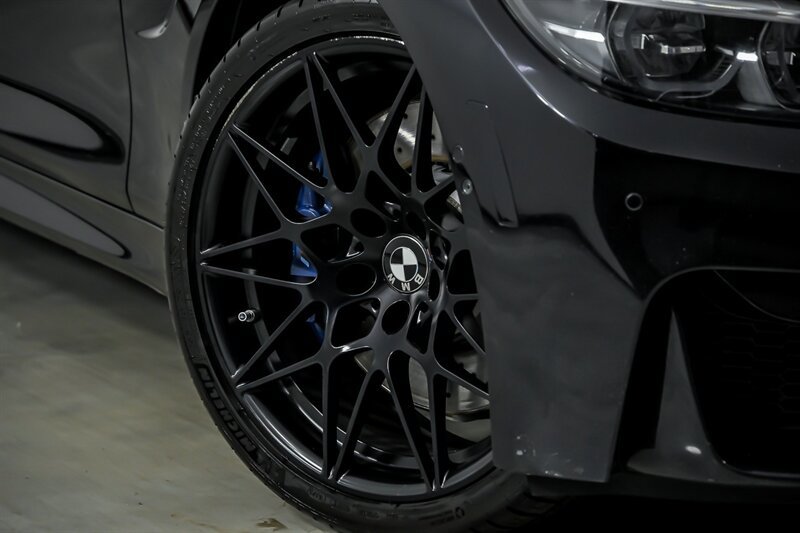 Used 2018 BMW M4 Coupe RWD image 4