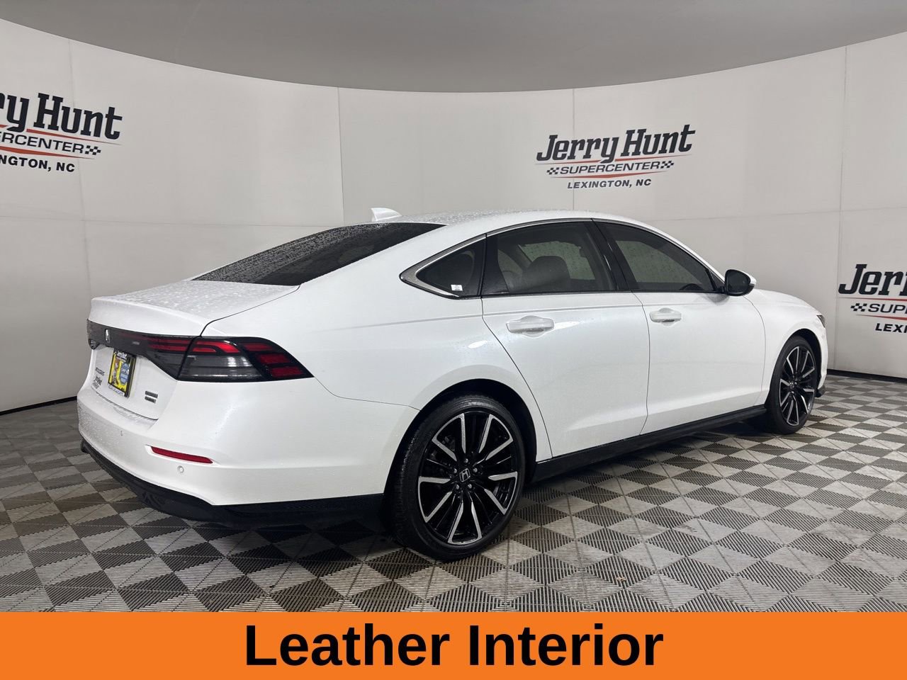 Used 2025 Honda Accord Touring image 5