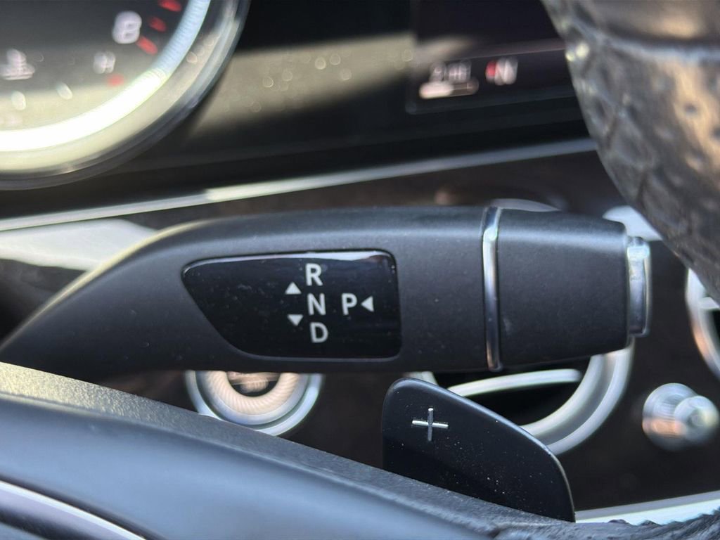 Used 2017 Mercedes-Benz E 300 image 13