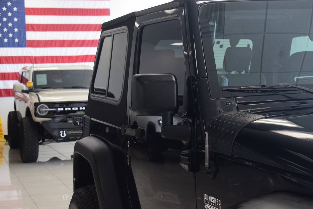 Used 2008 Jeep Wrangler X AWD/4WD image 15