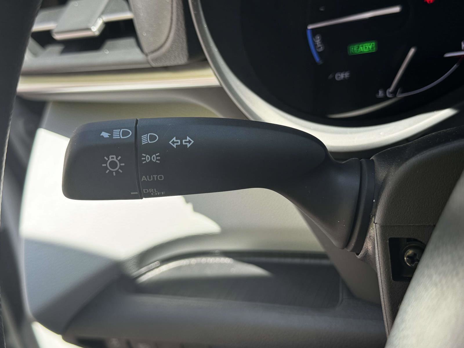 Used 2025 Toyota Sienna LE FWD image 22