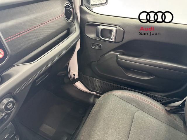 Used 2025 Jeep Wrangler Rubicon image 39