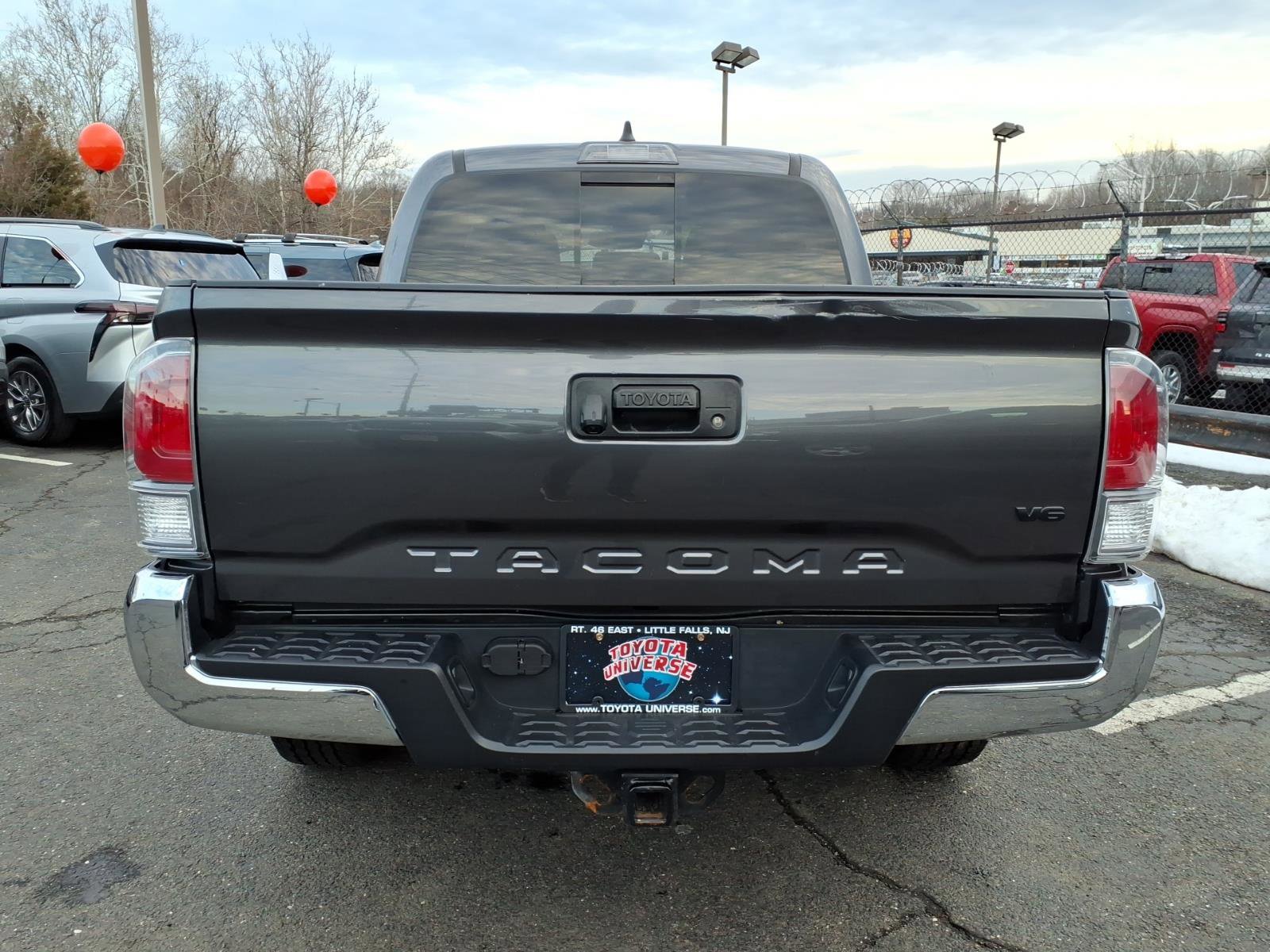 Certified 2023 Toyota Tacoma TRD Off-Road AWD/4WD image 5
