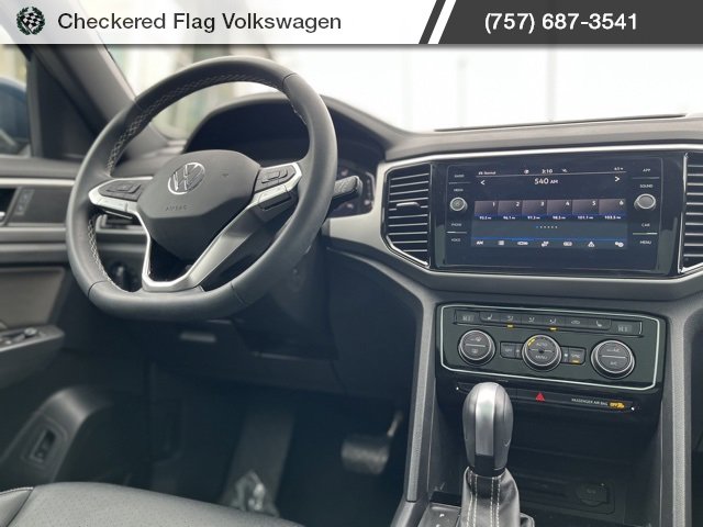Used 2023 Volkswagen Atlas Cross Sport SE w/ Panoramic Sunroof Package image 30
