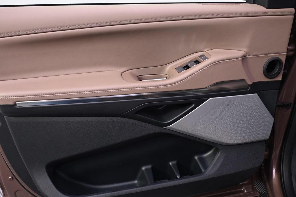 New 2026 Lincoln Navigator L Black Label AWD/4WD image 23