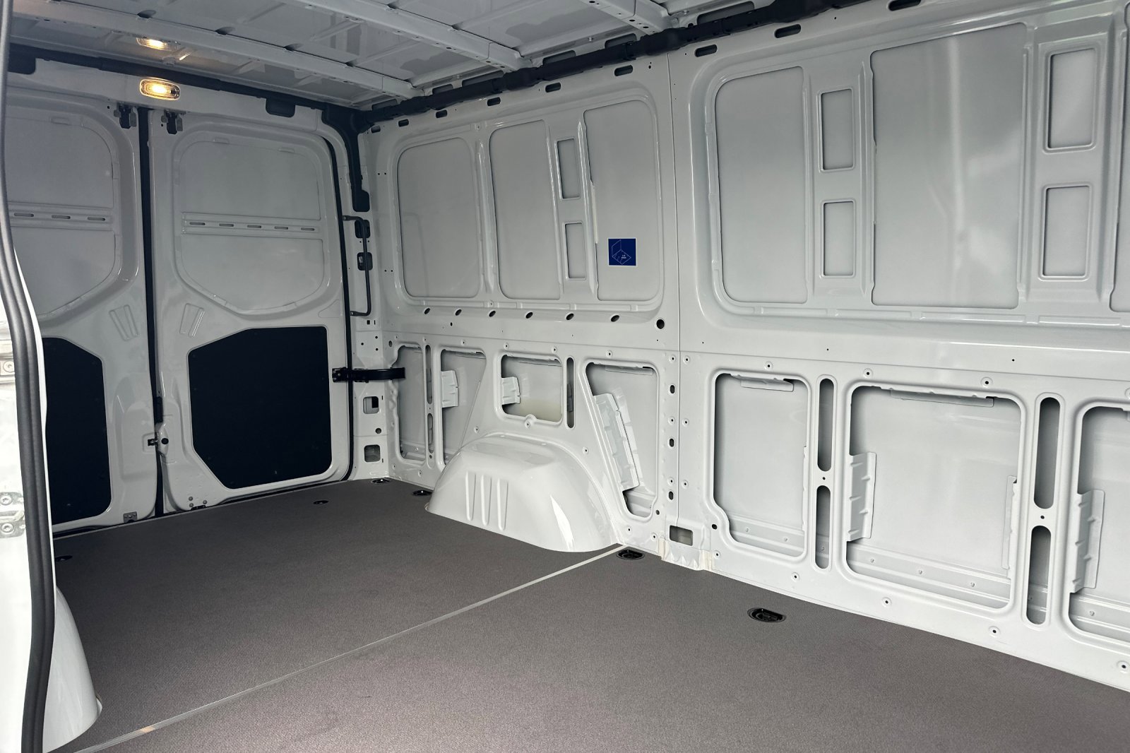 New 2025 Mercedes-Benz Sprinter 2500 image 13