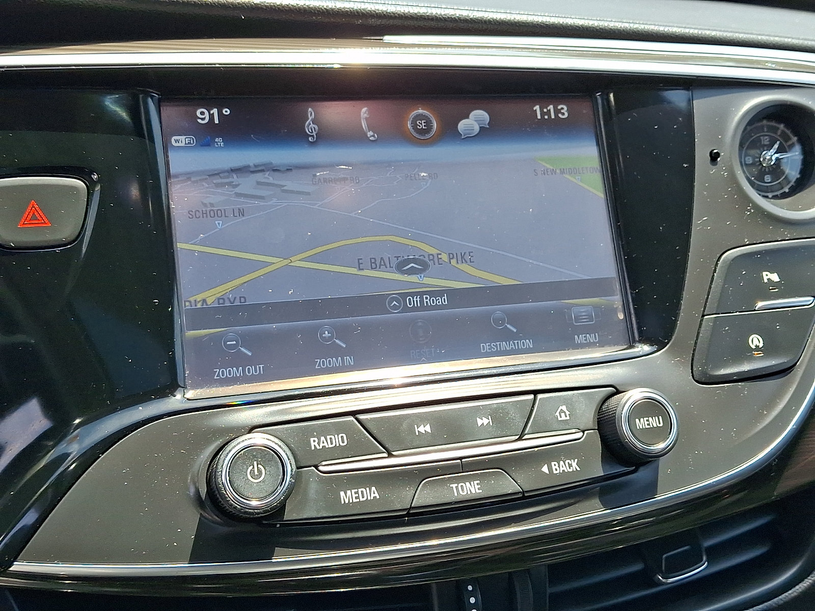 Used 2019 Buick Envision Essence AWD/4WD image 18