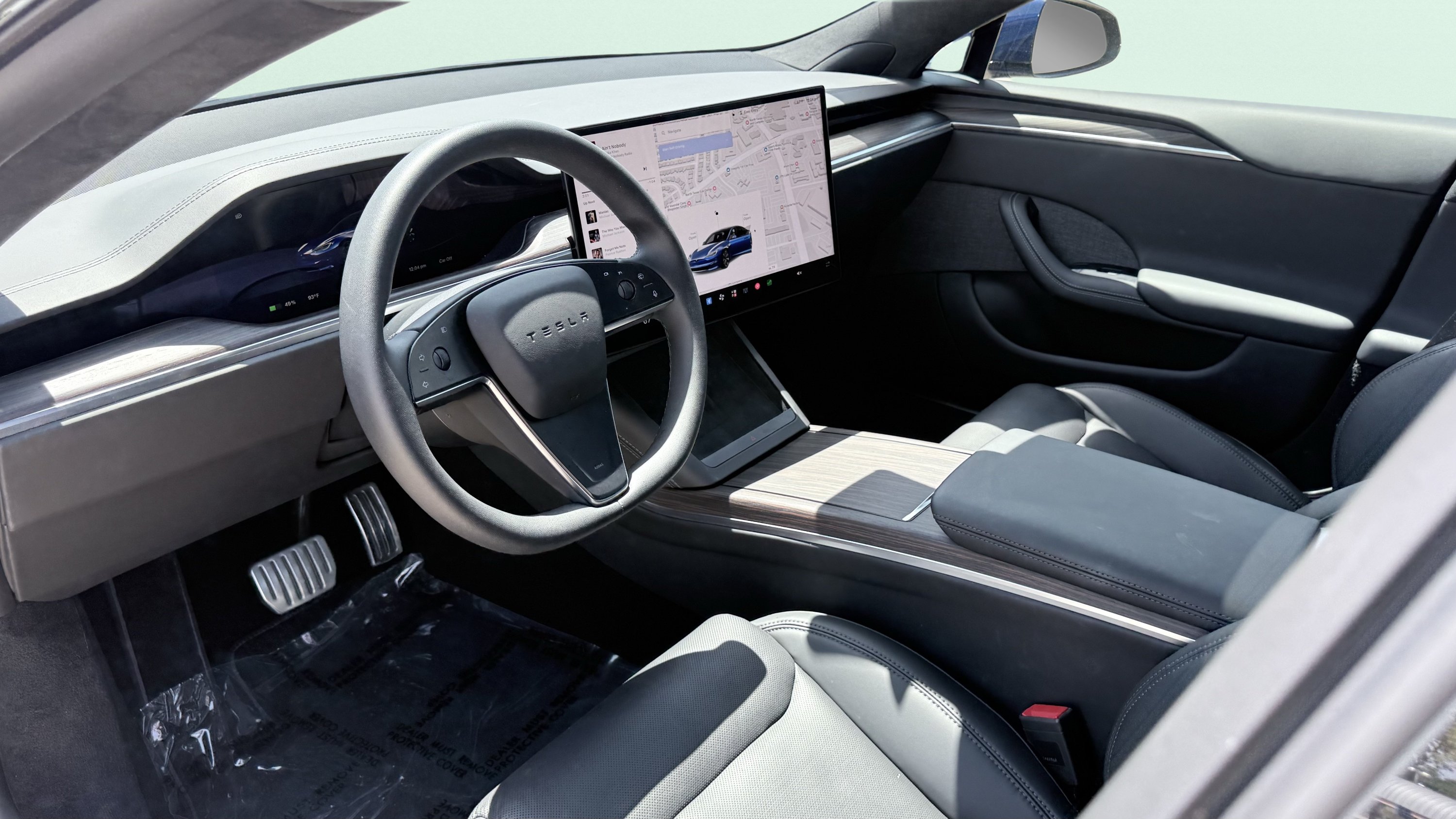 Used 2025 Tesla Model S AWD/4WD image 28