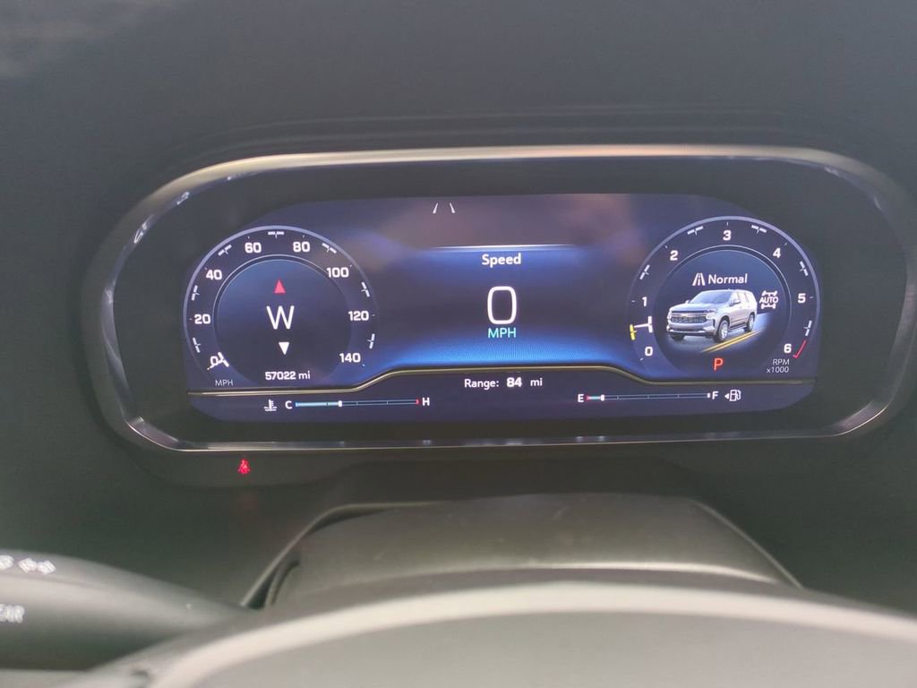 Used 2024 Chevrolet Suburban LT image 27