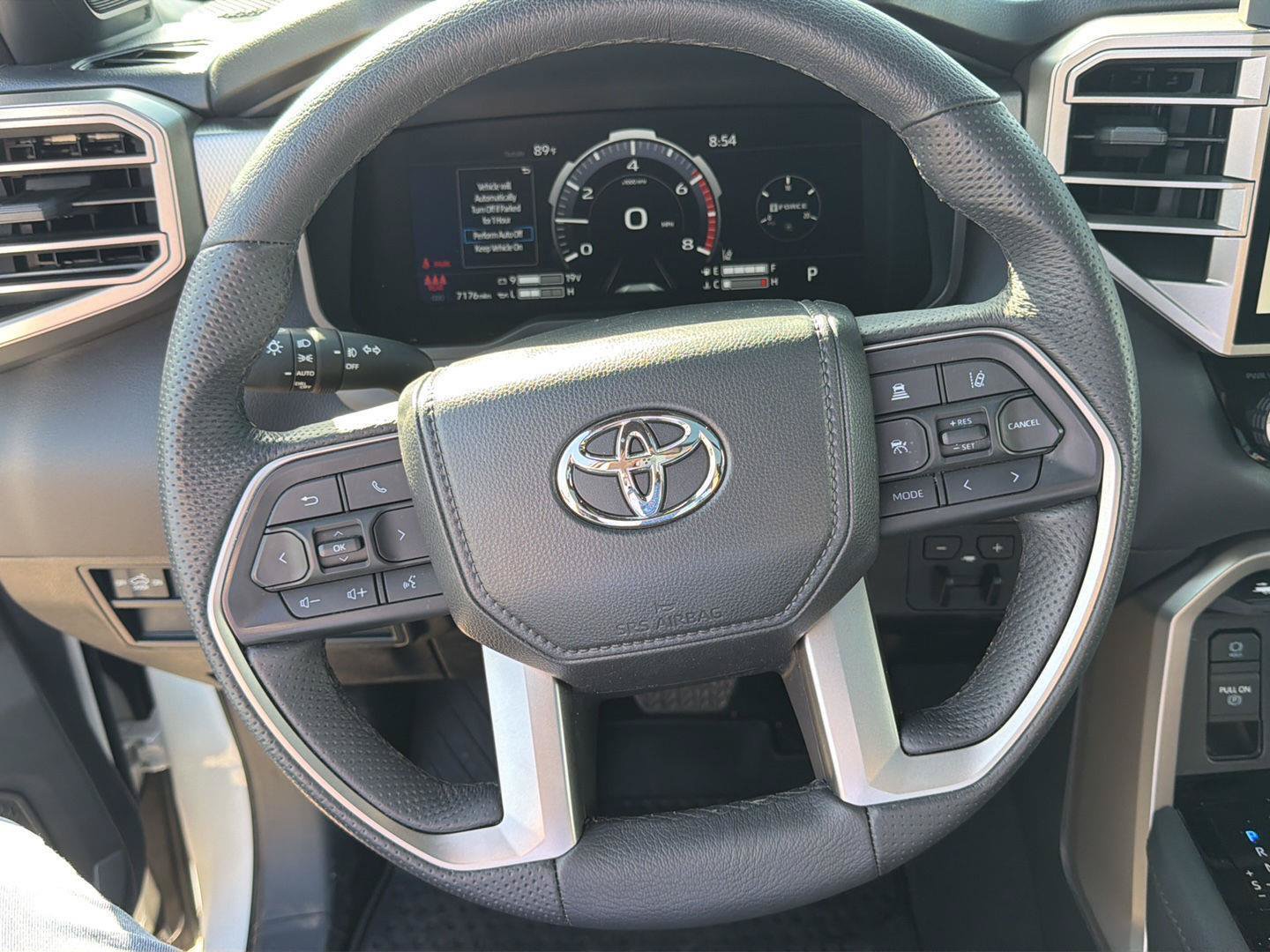 Used 2025 Toyota Tundra Limited AWD/4WD image 23