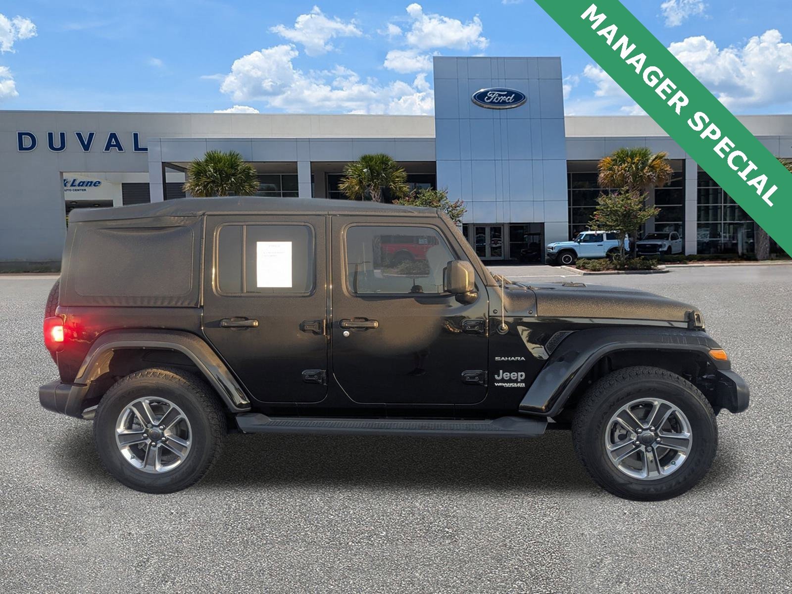 Used 2020 Jeep Wrangler Unlimited Sahara image 3