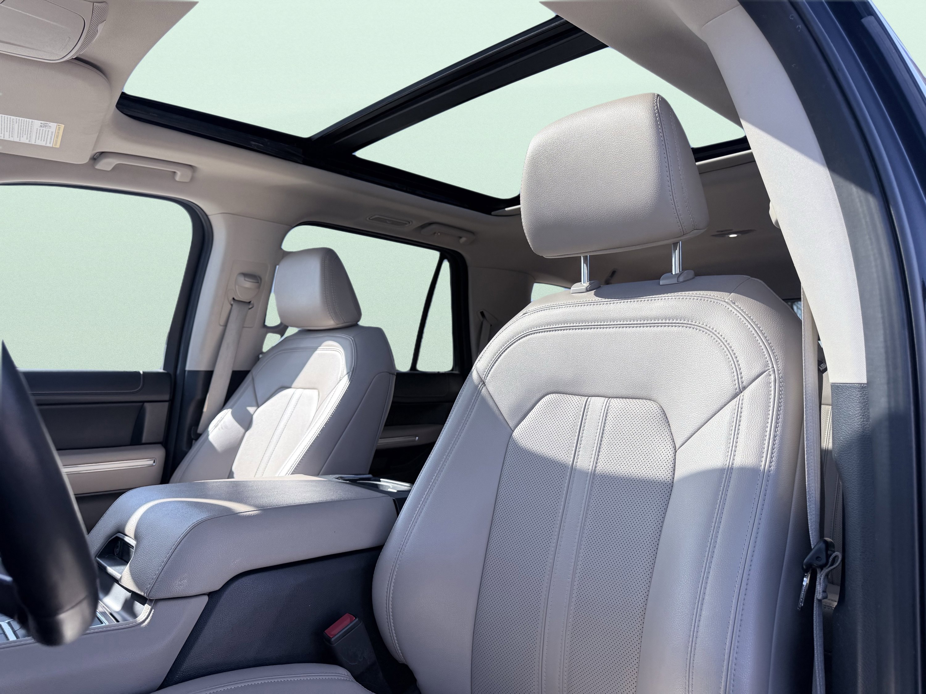 Used 2024 Ford Expedition Max Limited image 29