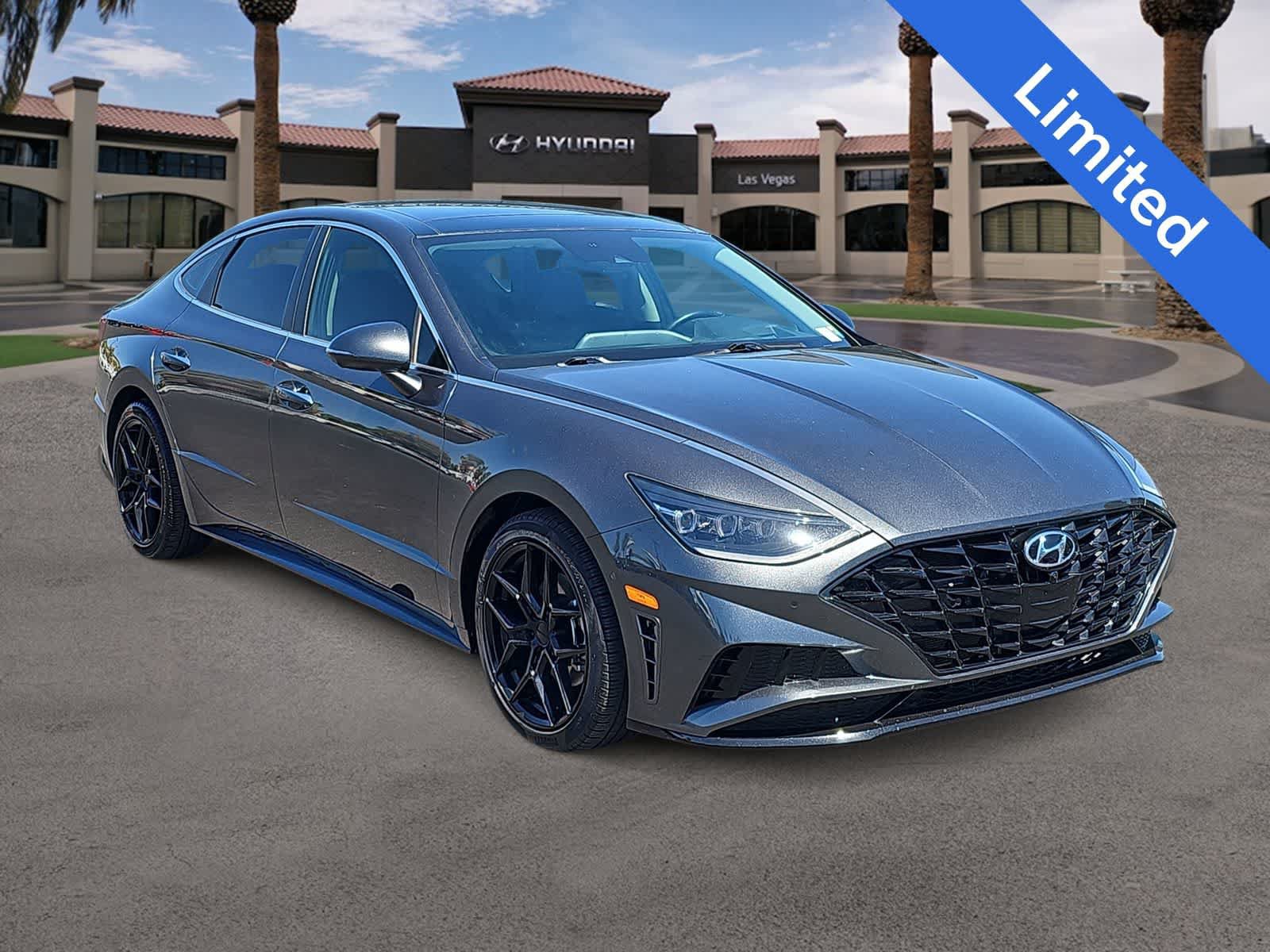 Used 2023 Hyundai Sonata Limited FWD image 2