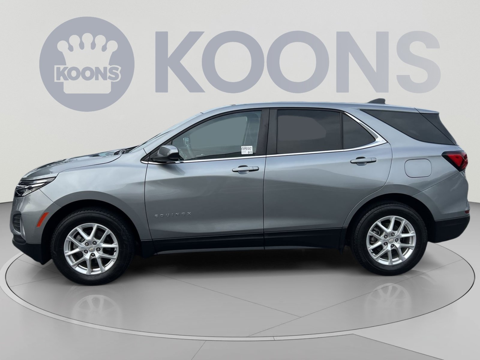 Used 2024 Chevrolet Equinox LT AWD/4WD image 2