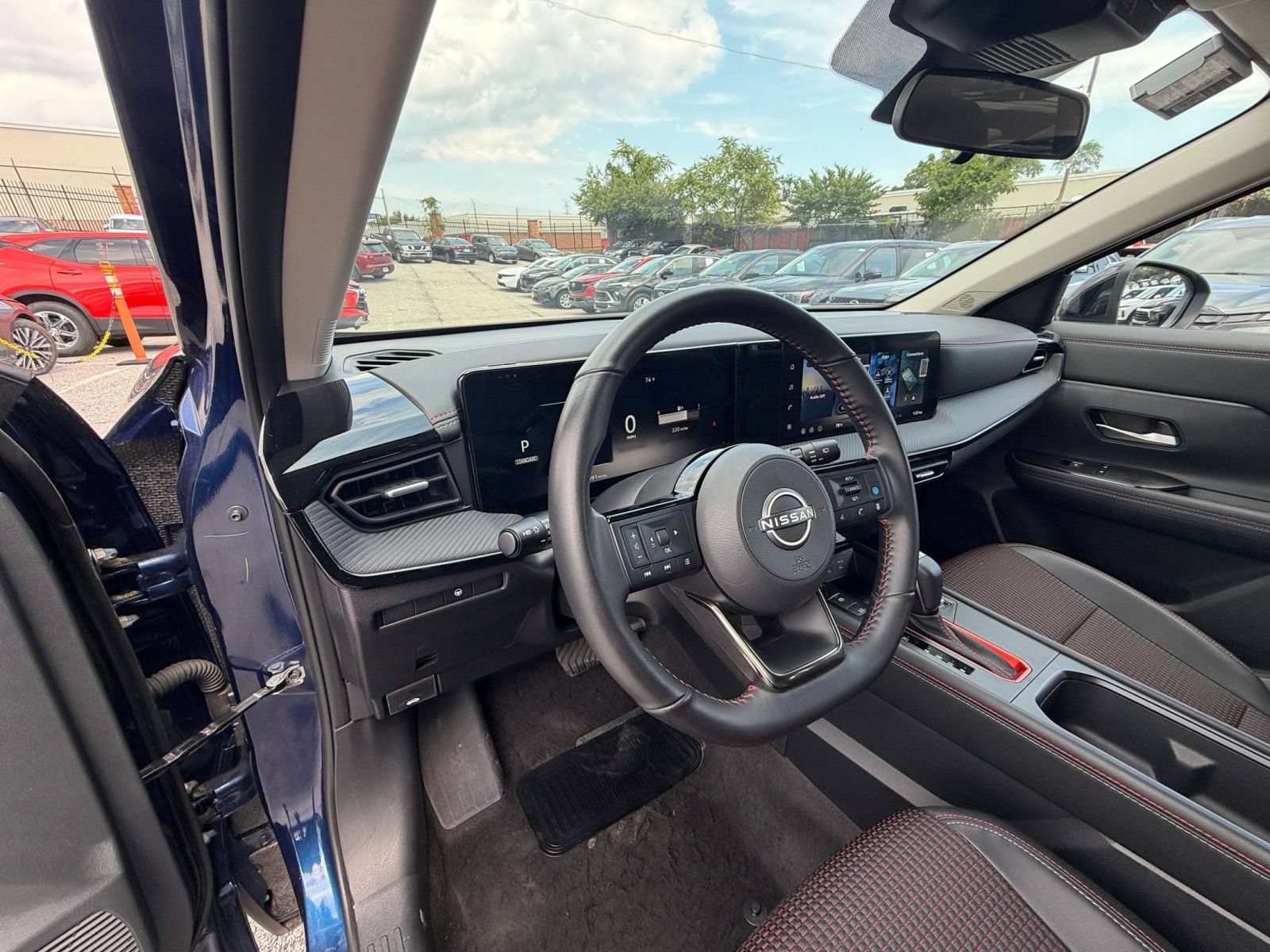 Used 2026 Nissan Kicks SR AWD/4WD image 28