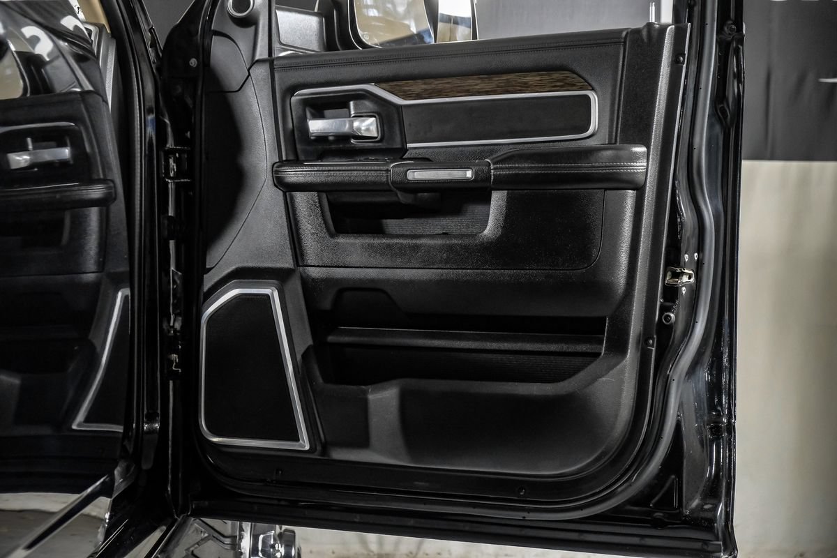 Used 2019 RAM 3500 Laramie AWD/4WD image 36