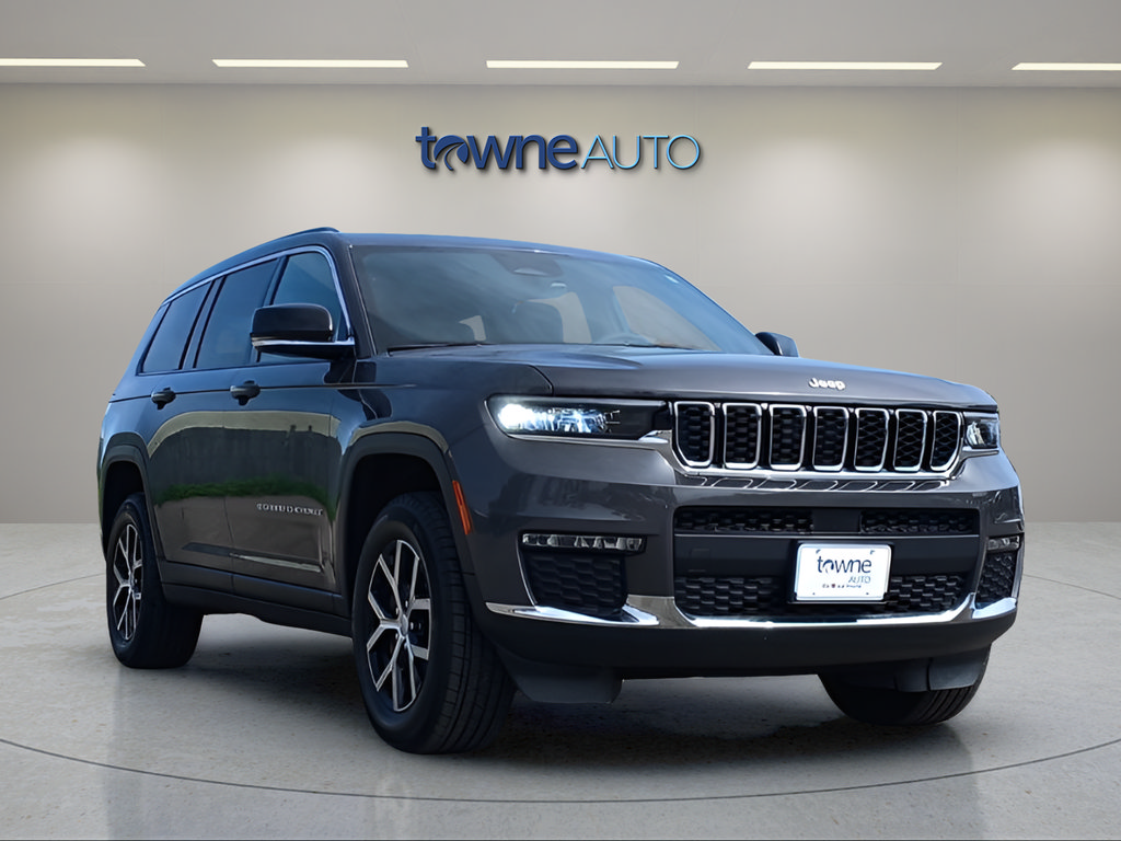 Used 2025 Jeep Grand Cherokee L Limited AWD/4WD image 8