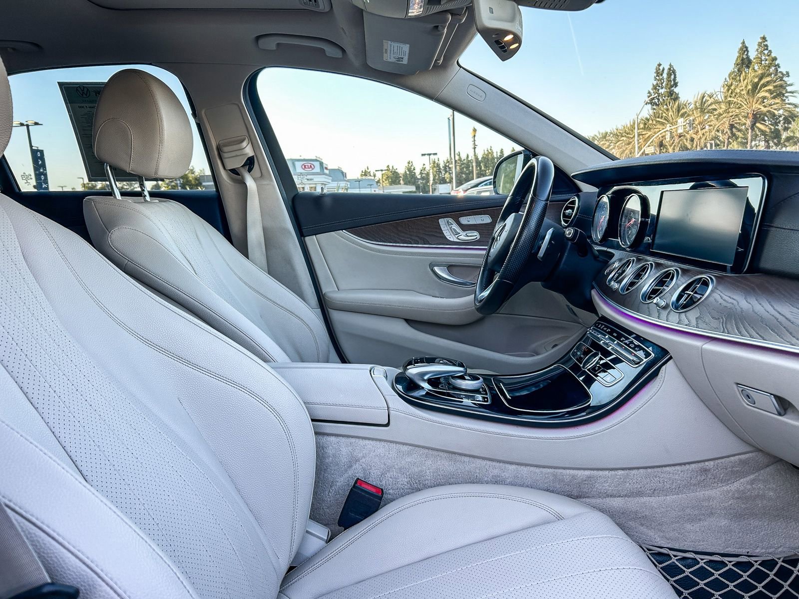Used 2017 Mercedes-Benz E 300 image 17