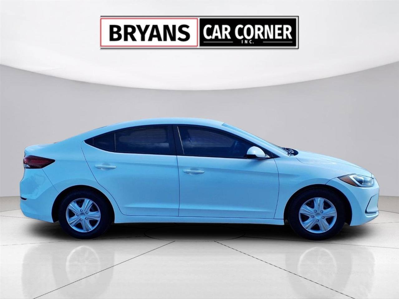 Used 2017 Hyundai Elantra SE image 24