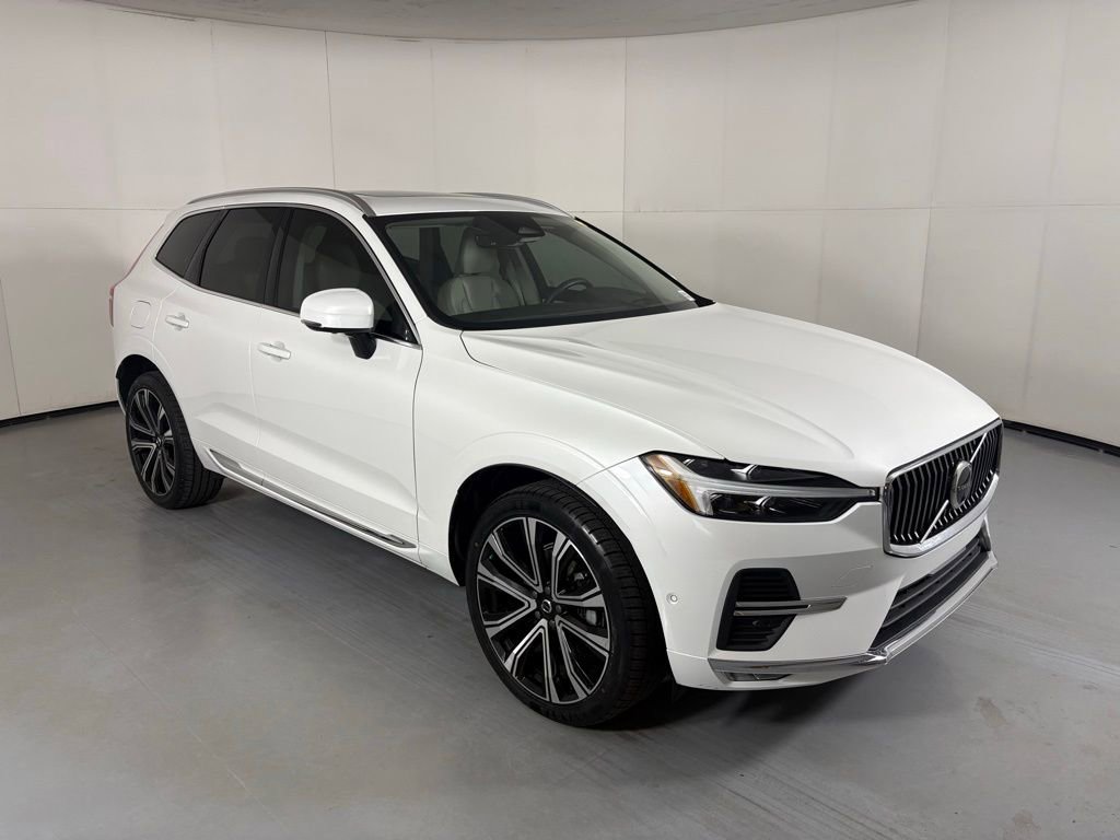 Used 2023 Volvo XC60 B5 Ultimate w/ Protection Package image 2