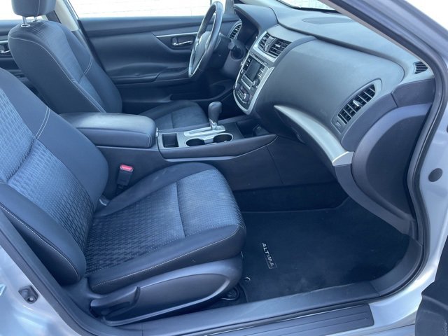 Used 2017 Nissan Altima 2.5 SV image 17