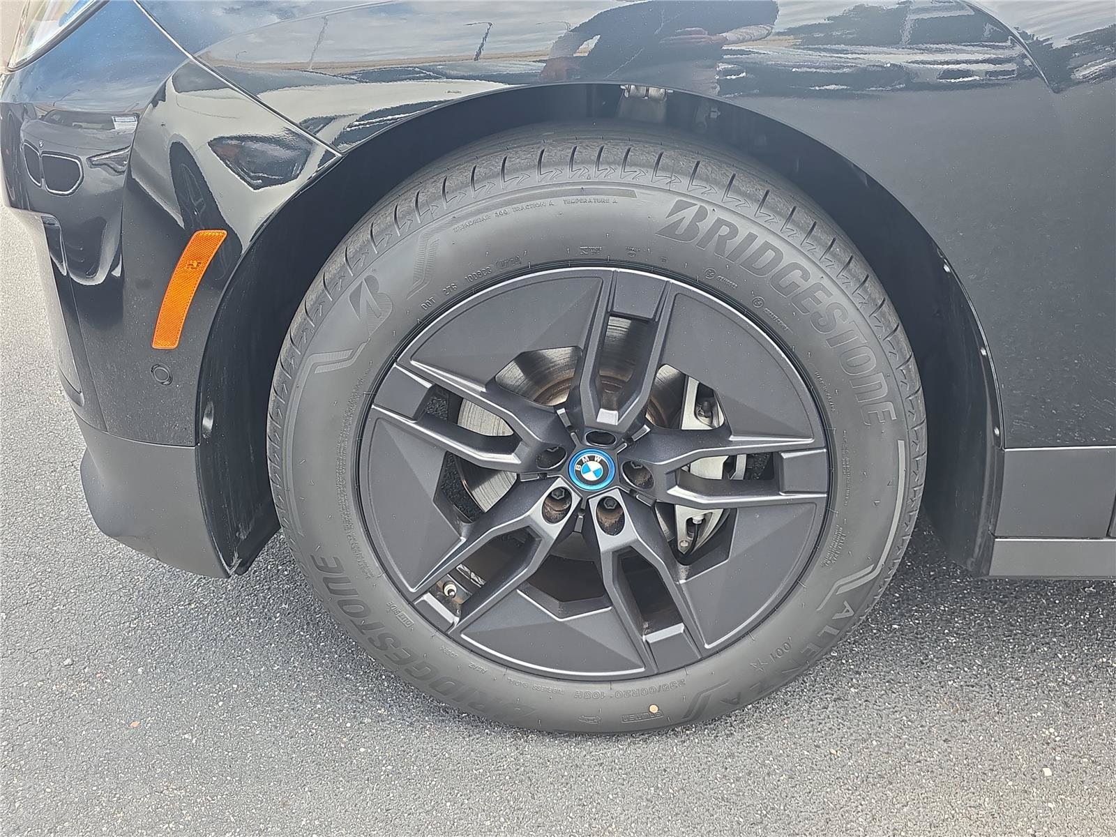 Certified 2024 BMW iX xDrive50 w/ Convenience Package AWD/4WD image 8