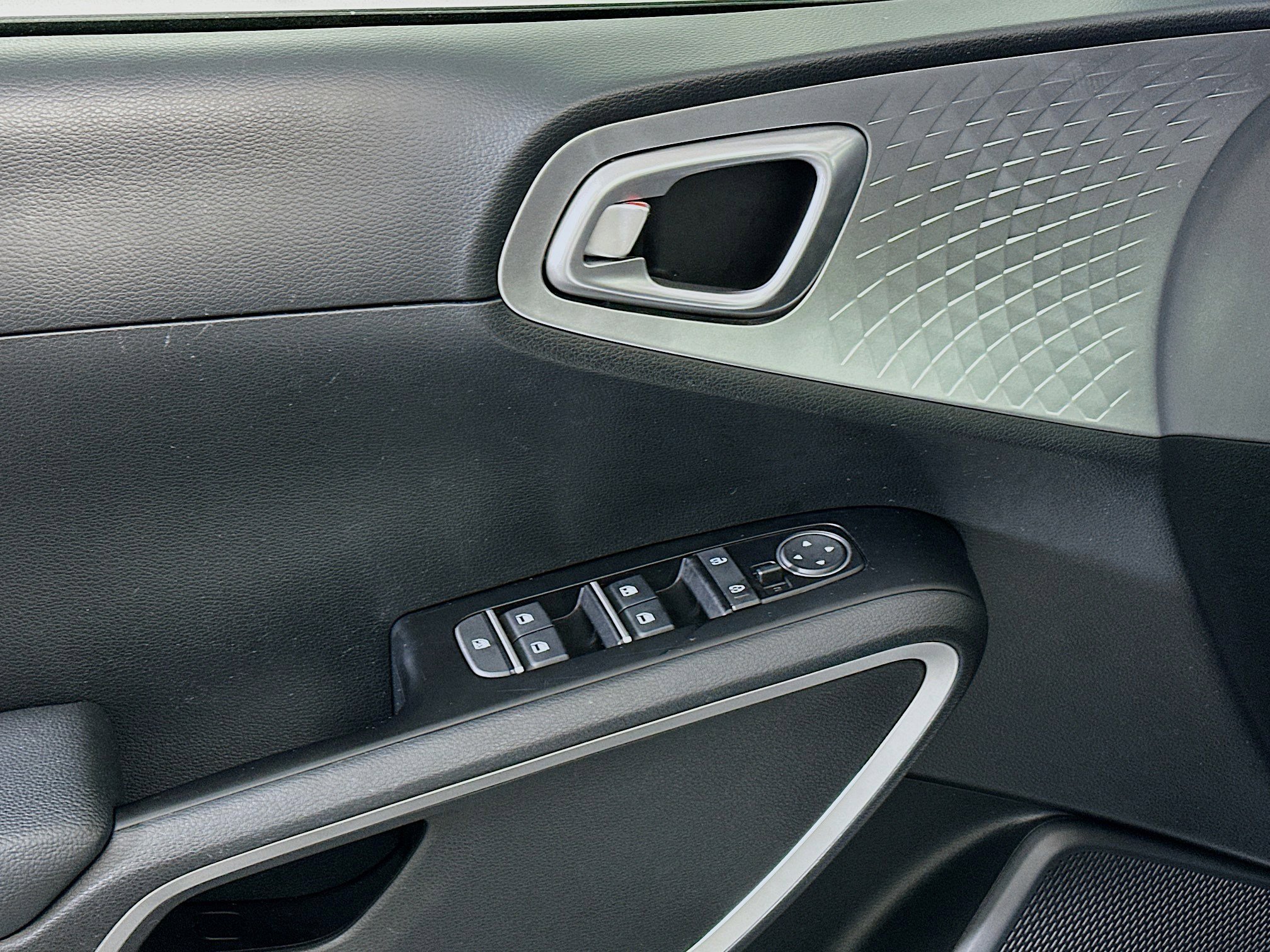 Used 2025 Kia Soul LX w/ LX Technology Package image 15