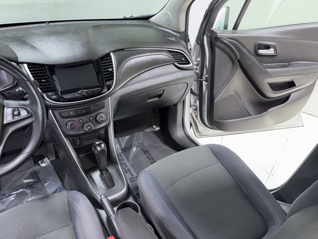 Used 2017 Chevrolet Trax LS w/ Fleet Convenience Package FWD image 22