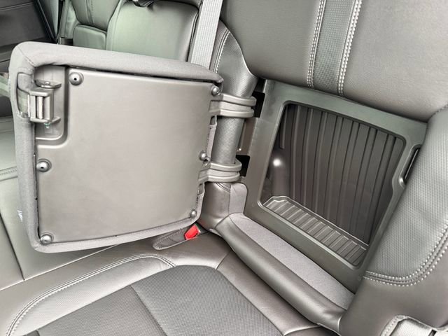 Used 2019 Chevrolet Silverado 1500 High Country image 37