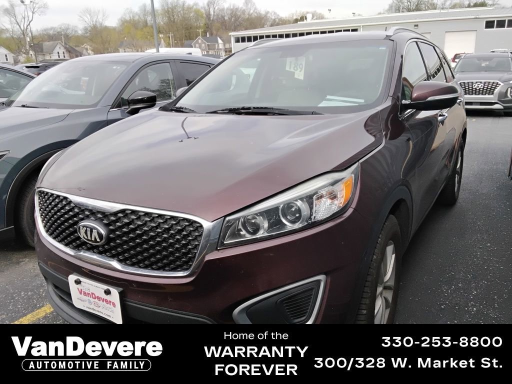 Used 2017 Kia Sorento LX image 1