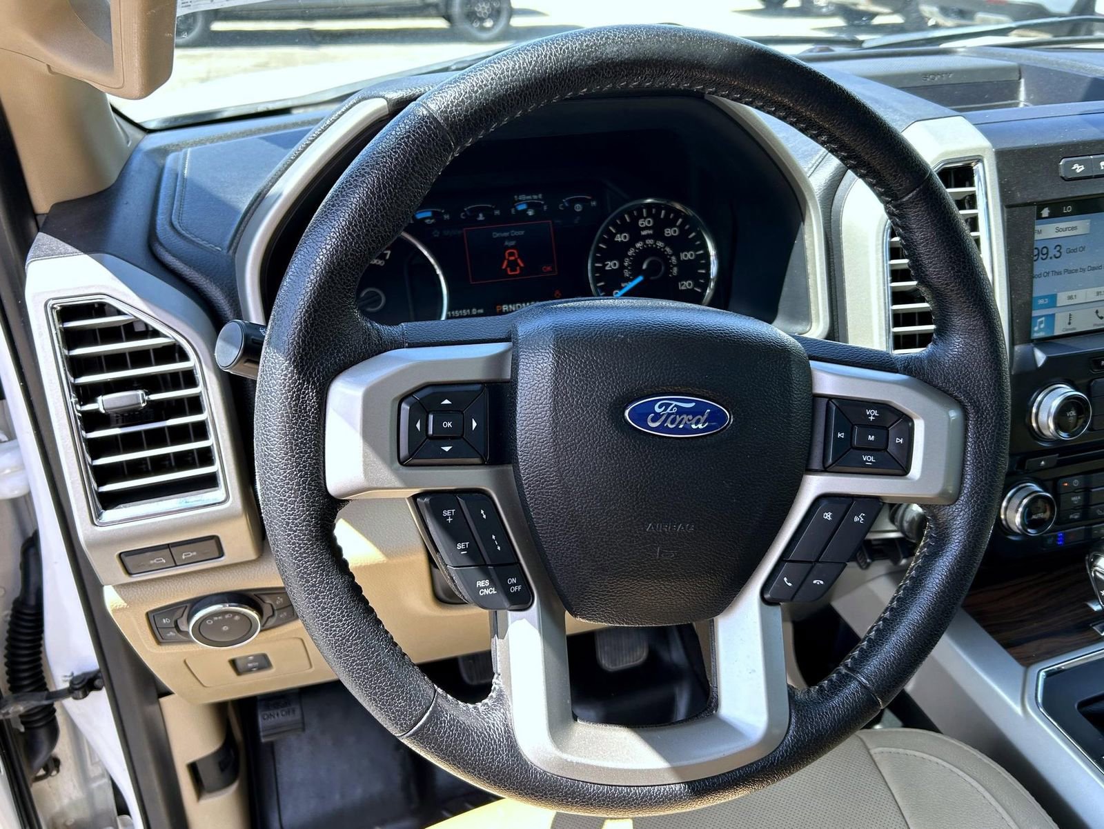 Used 2016 Ford F150 Lariat w/ Equipment Group 502A Luxury AWD/4WD image 11