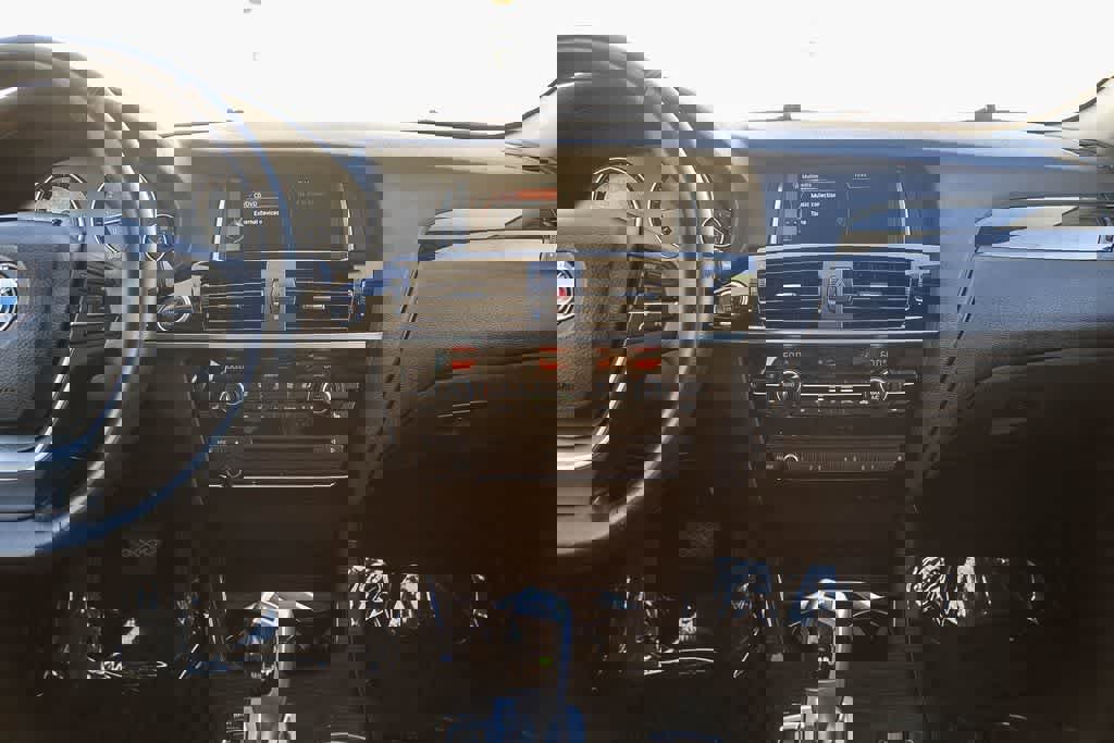 Used 2015 BMW X3 sDrive28i image 8