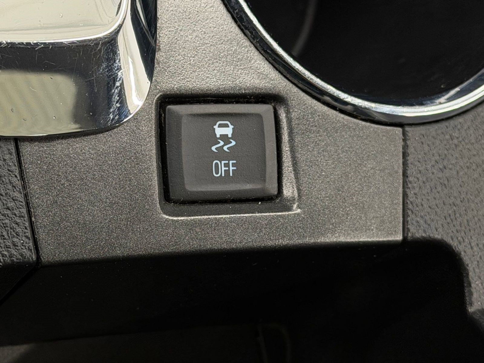 Used 2016 Chevrolet Equinox LTZ w/ Enhanced Convenience Package AWD/4WD image 28