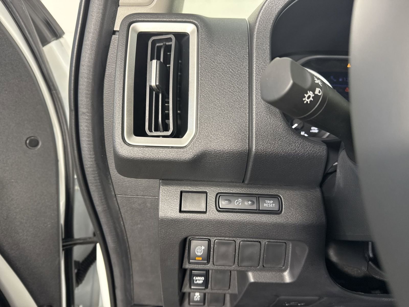 New 2026 Nissan Frontier SV w/ All-Weather Content Package image 15