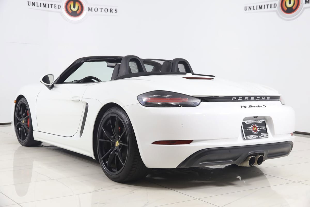 Used 2017 Porsche 718 Boxster S RWD image 30