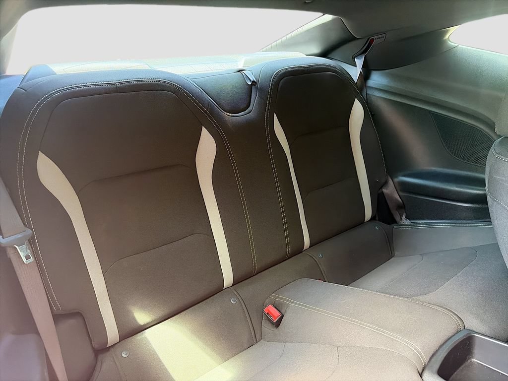Used 2016 Chevrolet Camaro SS RWD image 26