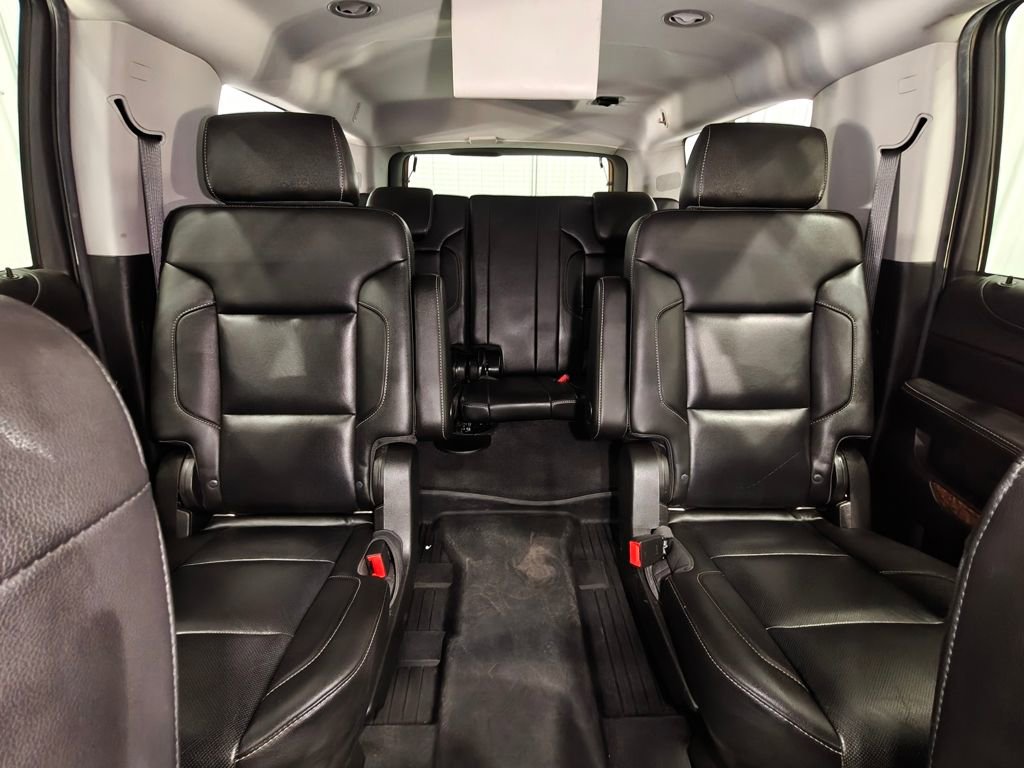 Used 2019 Chevrolet Suburban Premier RWD image 28