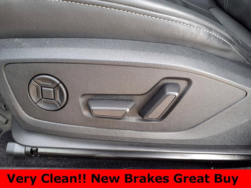 Used 2023 Audi Q4 e-tron Premium Plus w/ Premium Plus image 11