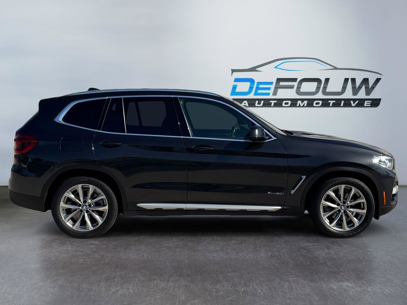 Used 2018 BMW X3 xDrive30i AWD/4WD image 2