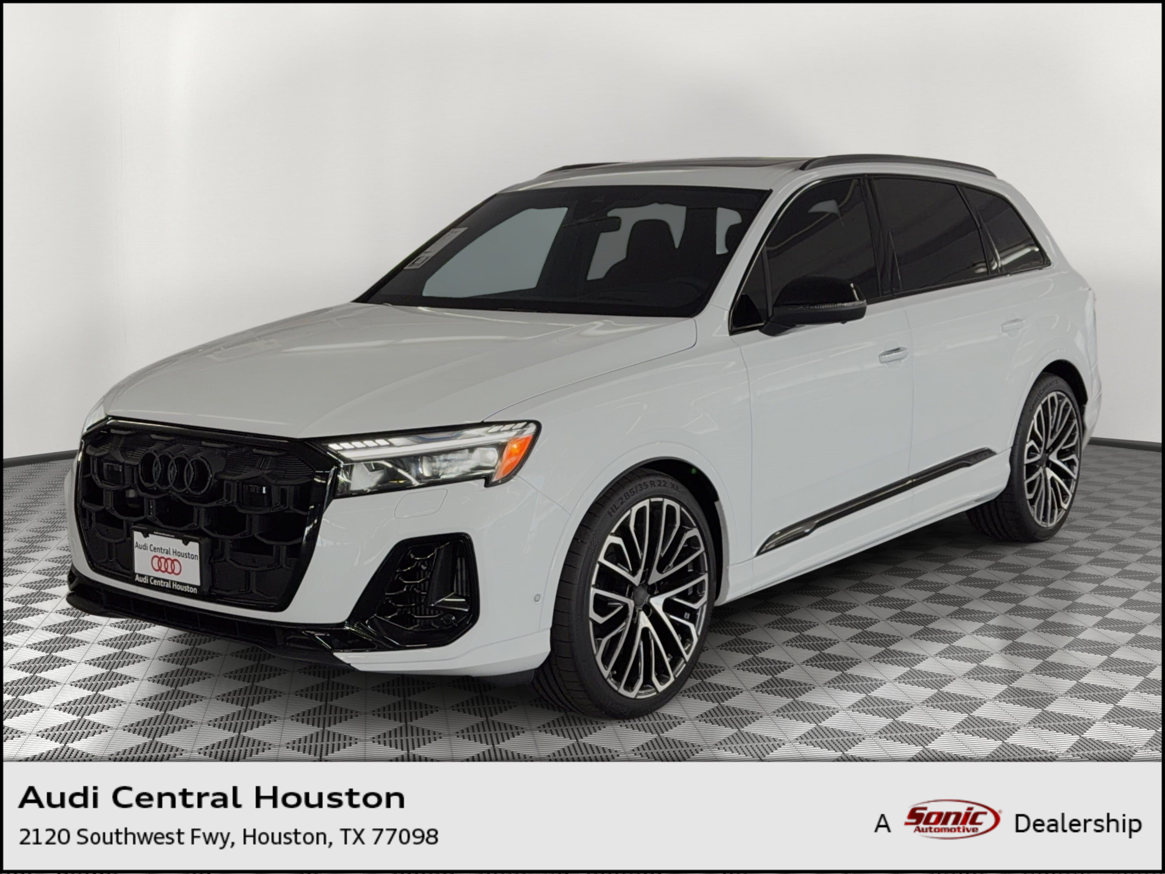 New 2026 Audi SQ7 Prestige AWD/4WD image 1