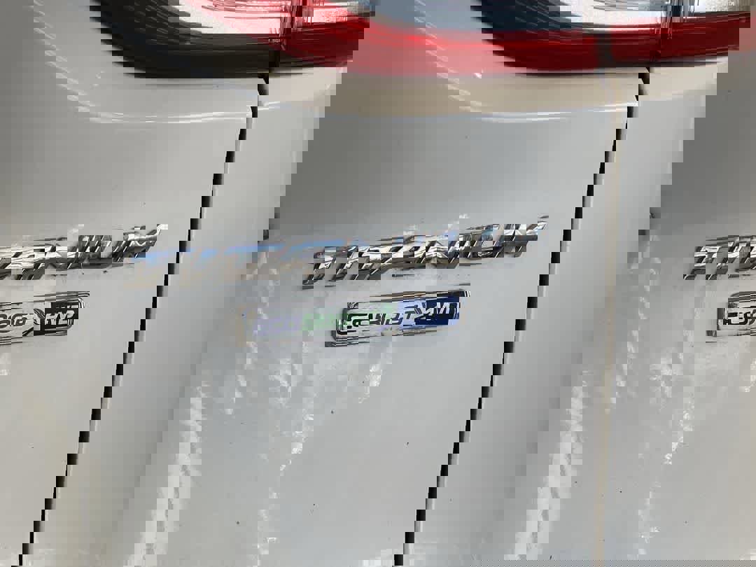 Used 2015 Ford Escape Titanium image 12