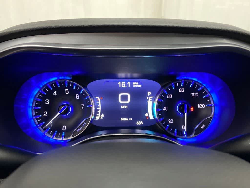 Used 2025 Chrysler Pacifica Limited FWD image 26