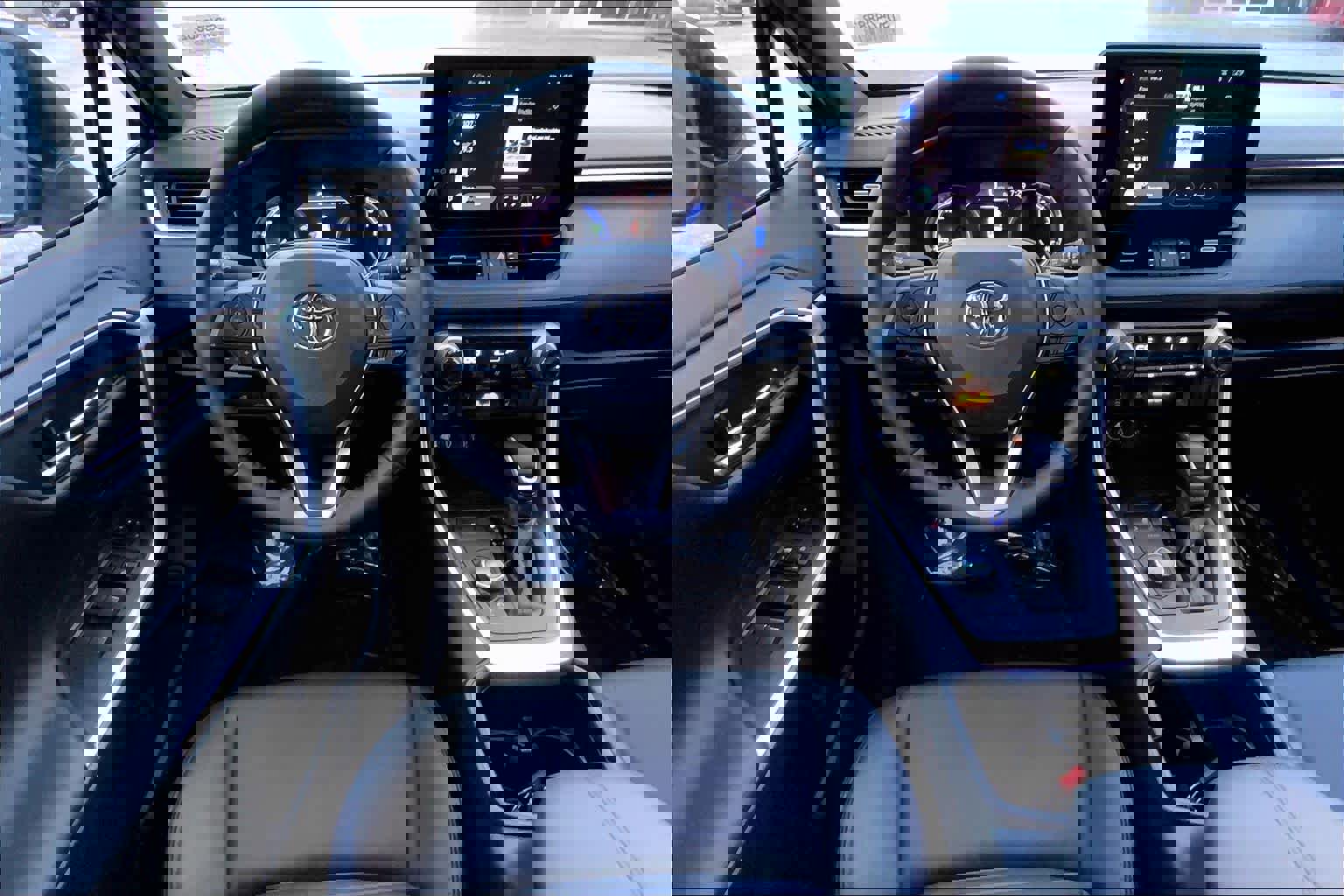 Used 2025 Toyota RAV4 XSE w/ Weather Package image 6