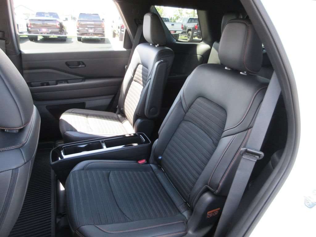 Used 2024 Nissan Pathfinder Rock Creek AWD/4WD image 20