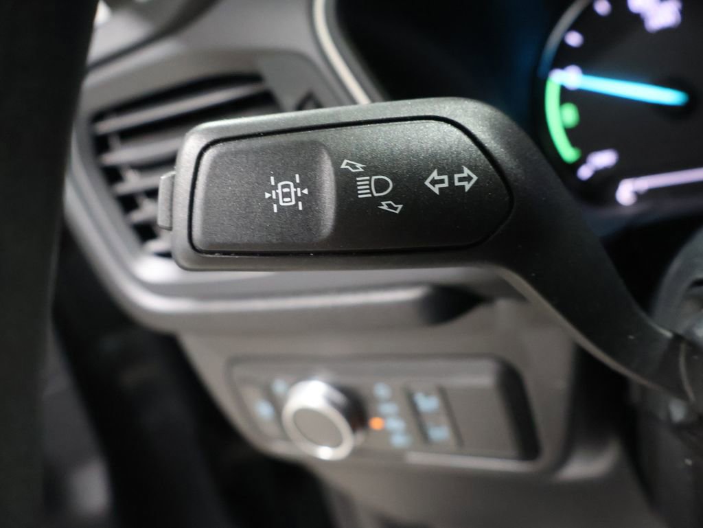 Used 2022 Ford Escape SE image 35