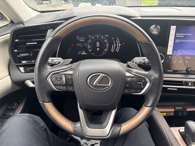 Used 2023 Lexus RX 350 Premium w/ Accessory Package (Z1) AWD/4WD image 14