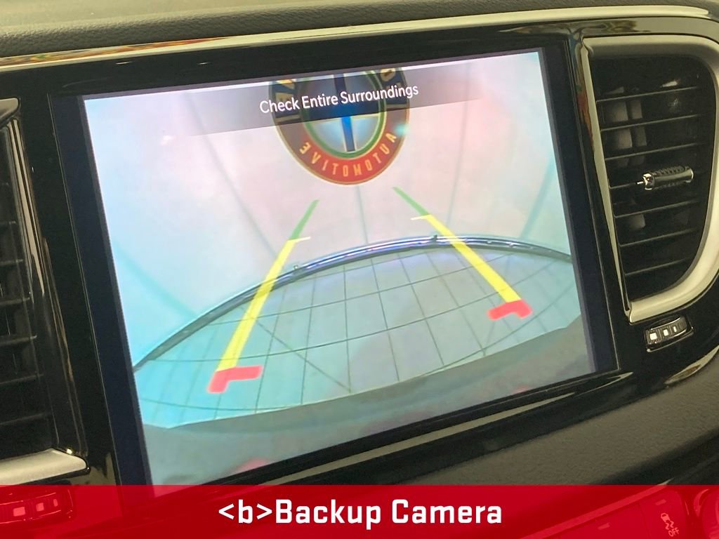 Used 2025 Chrysler Pacifica Select FWD image 4