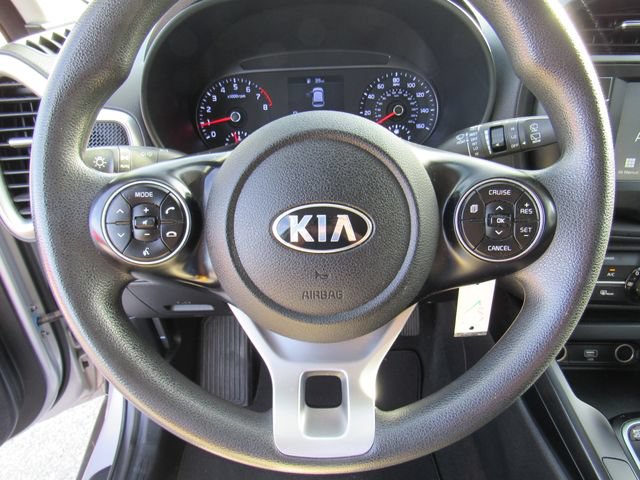 Used 2020 Kia Soul LX FWD image 25