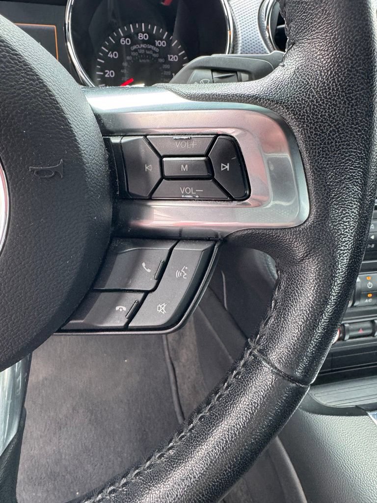 Used 2017 Ford Mustang GT RWD image 18